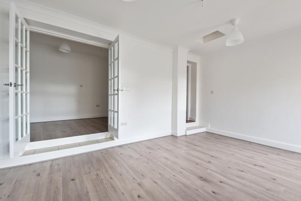 1 bed 1st Floor Flat for rent in Willesden. From Hamptons - Notting Hill