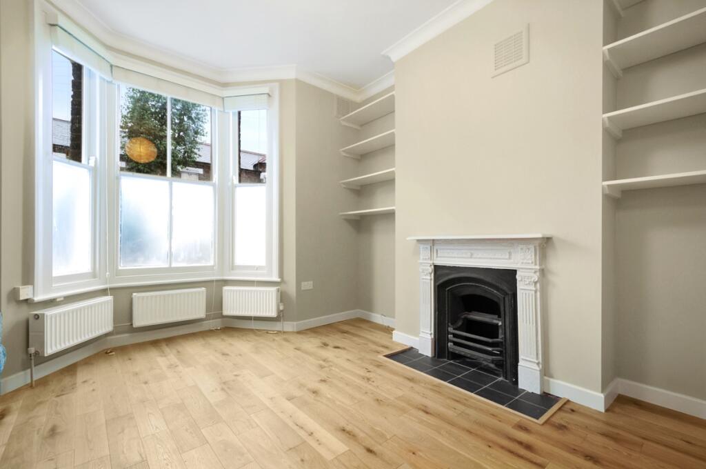 1 bed 1st Floor Flat for rent in Willesden. From Hamptons - Notting Hill