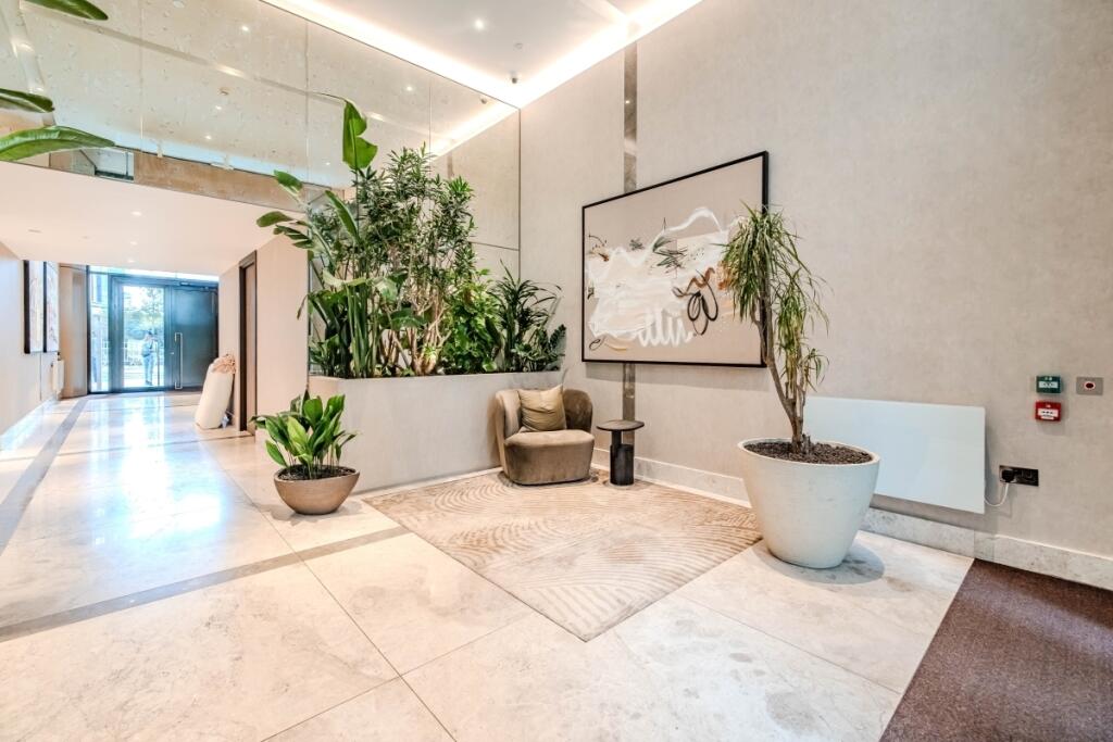 1 bed 1st Floor Flat for rent in Kensington. From Hamptons - Notting Hill