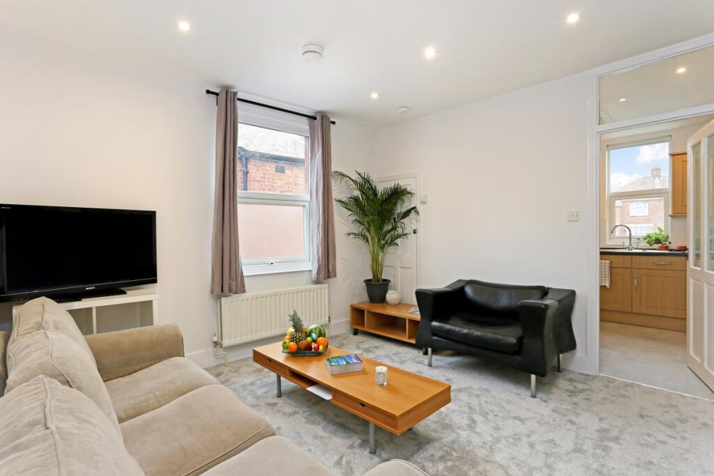 2 bed 1st Floor Flat for rent in Willesden. From Hamptons - Notting Hill 2 bed 1st Floor Flat for rent in Willesden. From Hamptons - Notting Hill
