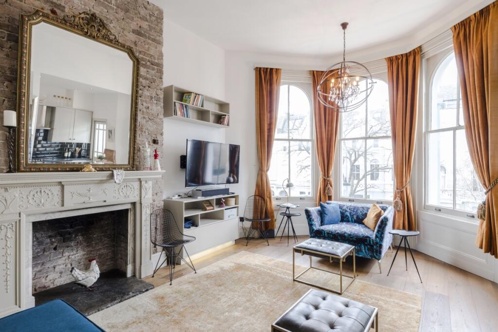1 bed 1st Floor Flat for rent in Kensington. From Hamptons - Notting Hill