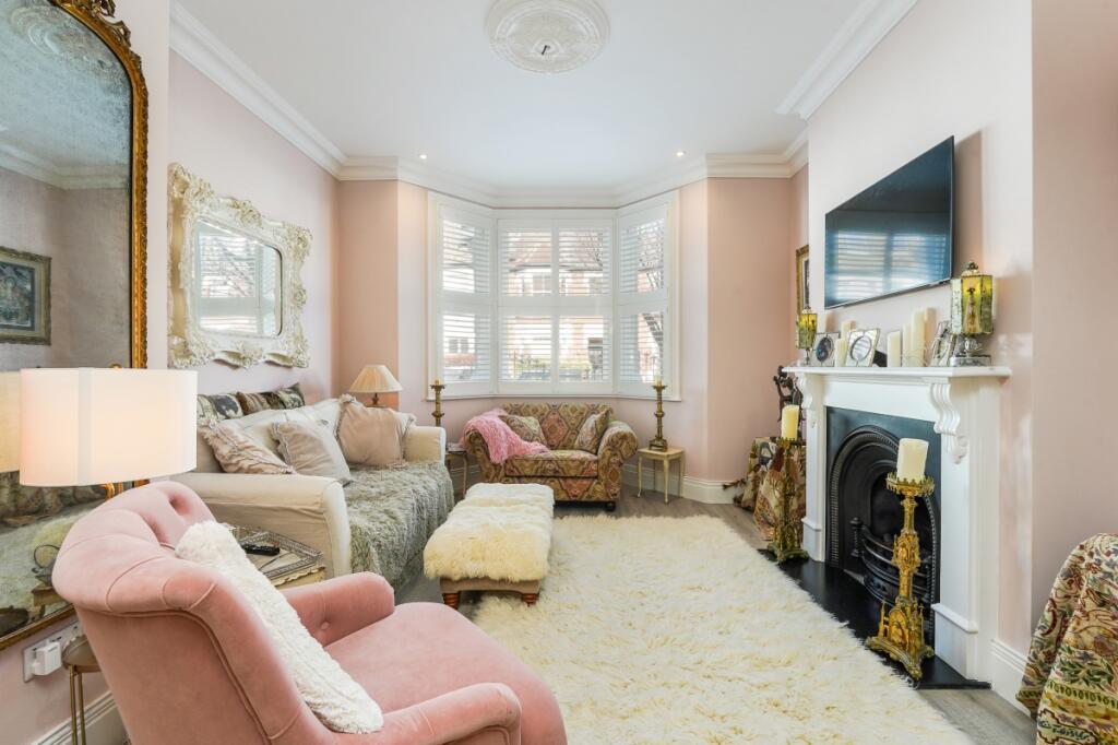 4 bed Mid Terraced House for rent in Fulham. From Hamptons International Sales - Parsons Green