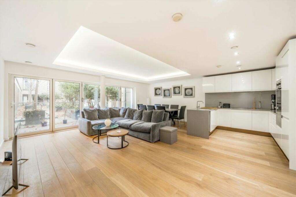2 bed Duplex for rent in Fulham. From Hamptons Sales - Parsons Green & Fulham