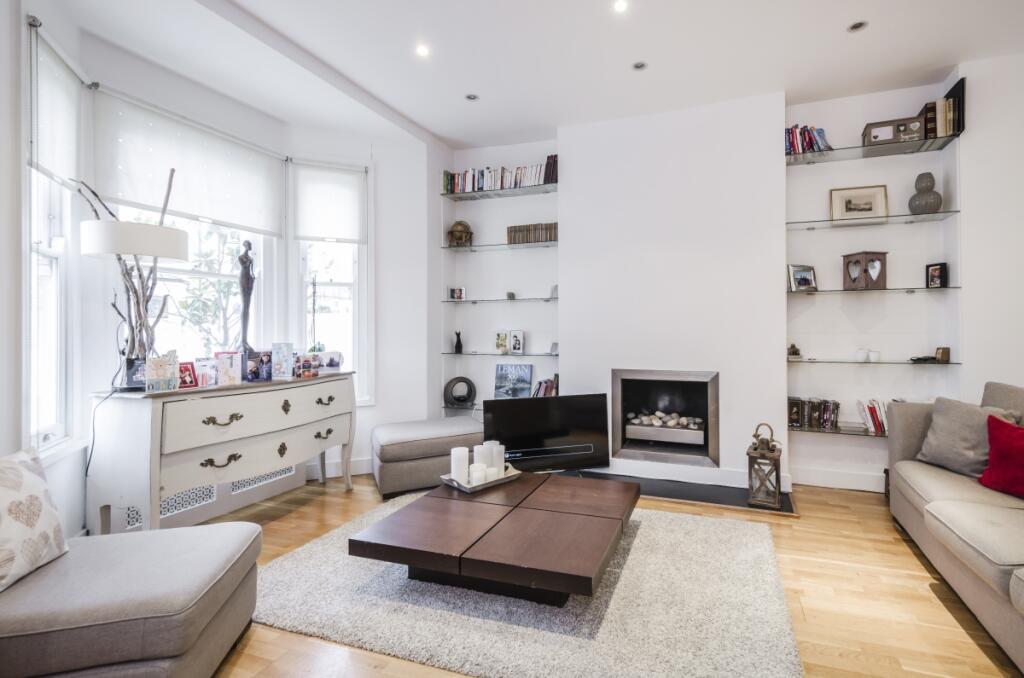 4 bed Mid Terraced House for rent in Fulham. From Hamptons Sales - Parsons Green & Fulham