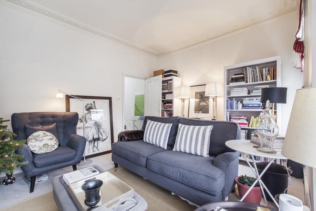 2 bed Annexe for rent in Fulham. From Hamptons Sales - Parsons Green & Fulham 2 bed Annexe for rent in Fulham. From Hamptons Sales - Parsons Green & Fulham