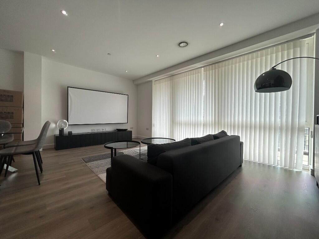 2 bed Apartment for rent in Hammersmith. From Hamptons Sales - Parsons Green & Fulham 2 bed Apartment for rent in Hammersmith. From Hamptons Sales - Parsons Green & Fulham