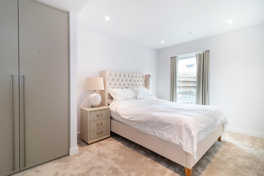 2 bed Apartment for rent in Fulham. From Hamptons Sales - Parsons Green & Fulham 2 bed Apartment for rent in Fulham. From Hamptons Sales - Parsons Green & Fulham