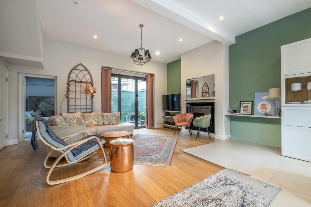 4 bed Detached for rent in Putney. From Hamptons - Putney