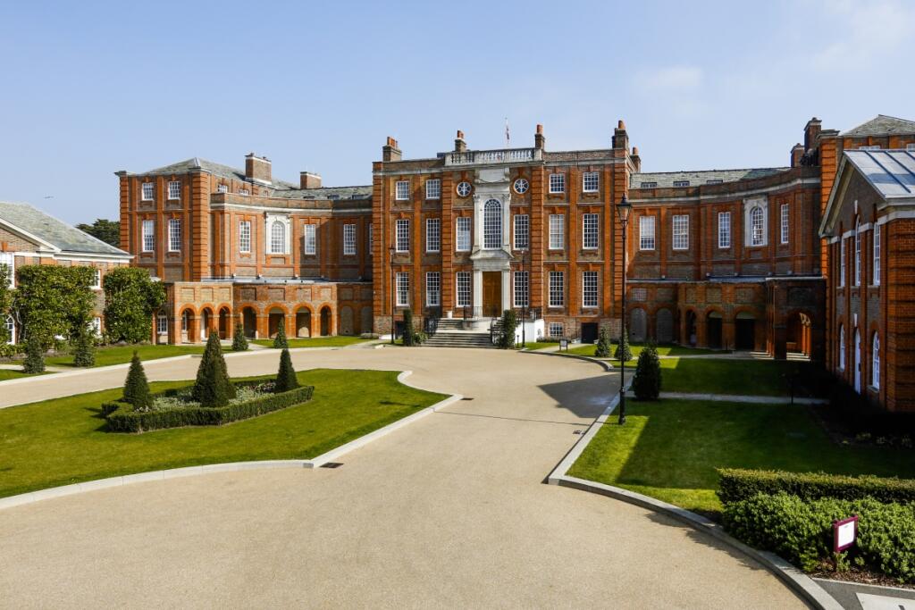 3 bed Apartment for rent in Putney. From Hamptons - Putney