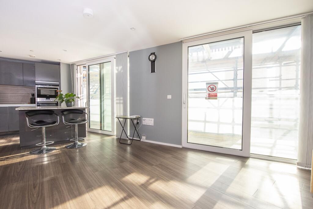 2 bed 1st Floor Flat for rent in Wandsworth. From Hamptons - Putney