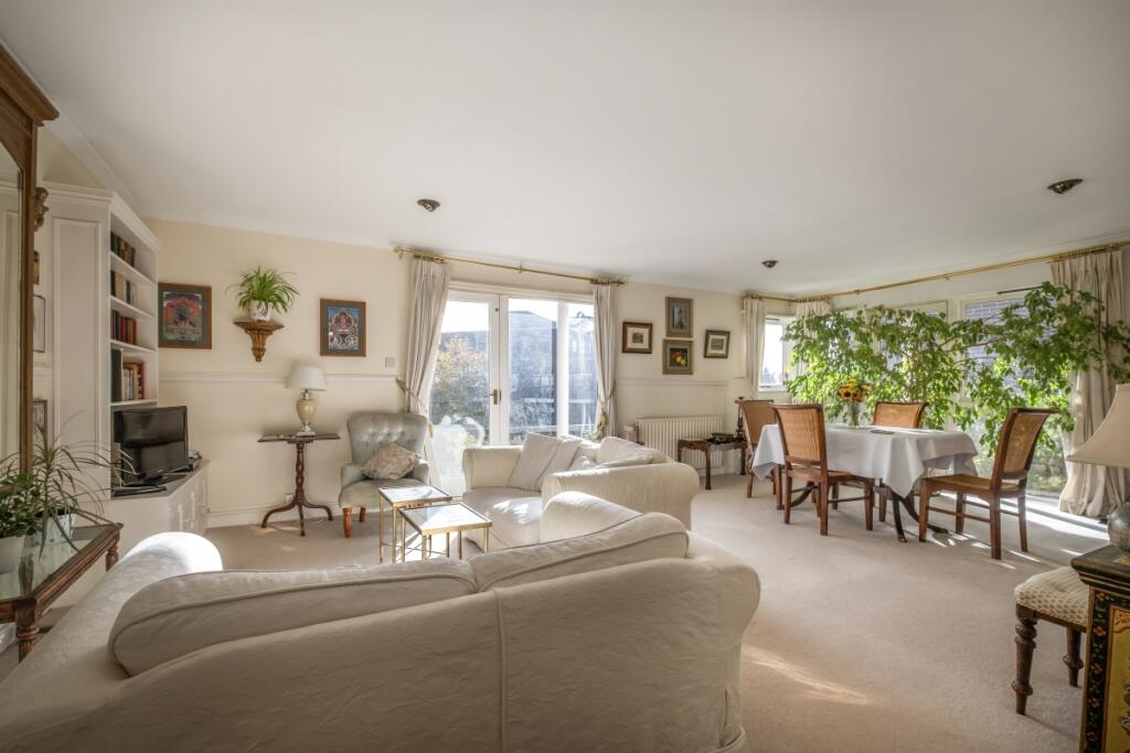 3 bed 1st Floor Flat for rent in Putney. From Hamptons - Putney 3 bed 1st Floor Flat for rent in Putney. From Hamptons - Putney