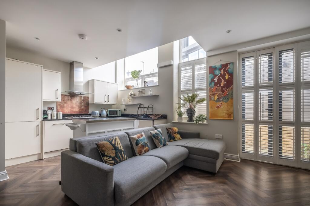 2 bed Duplex for rent in Putney. From Hamptons - Putney 2 bed Duplex for rent in Putney. From Hamptons - Putney