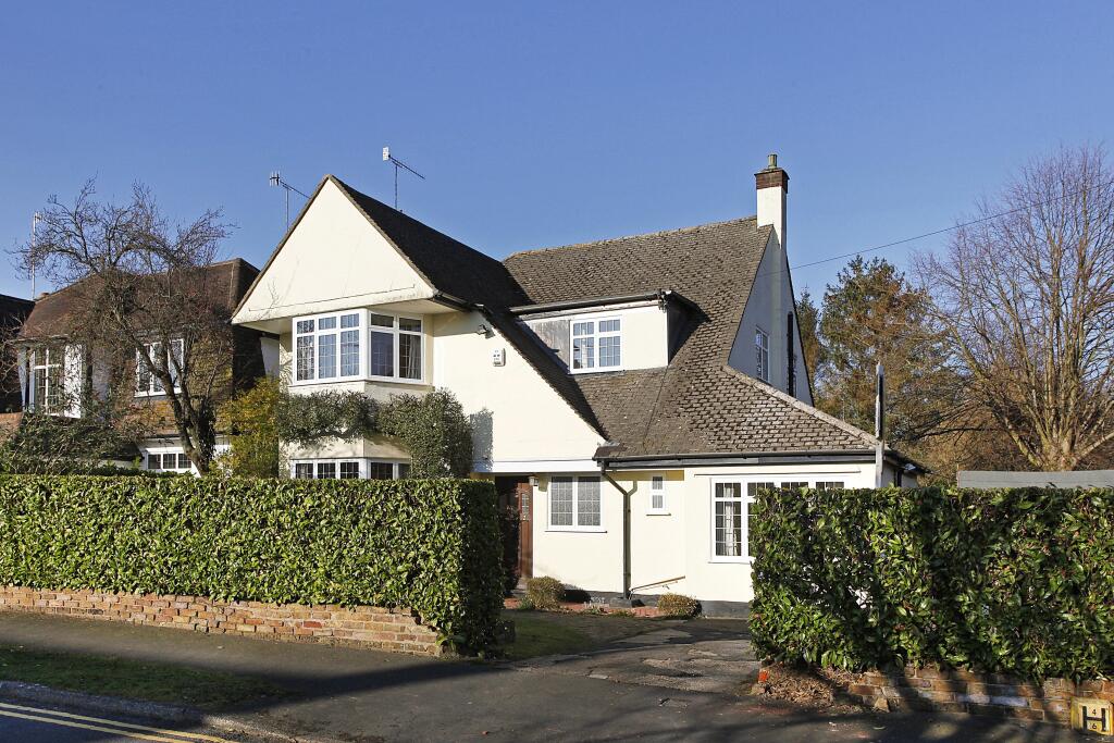 5 bed Detached for rent in Rickmansworth. From Hamptons Sales - Rickmansworth