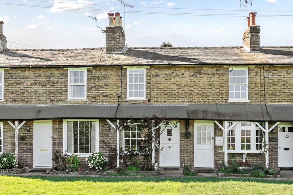 2 bed Cottage for rent in Rickmansworth. From Hamptons Sales - Rickmansworth