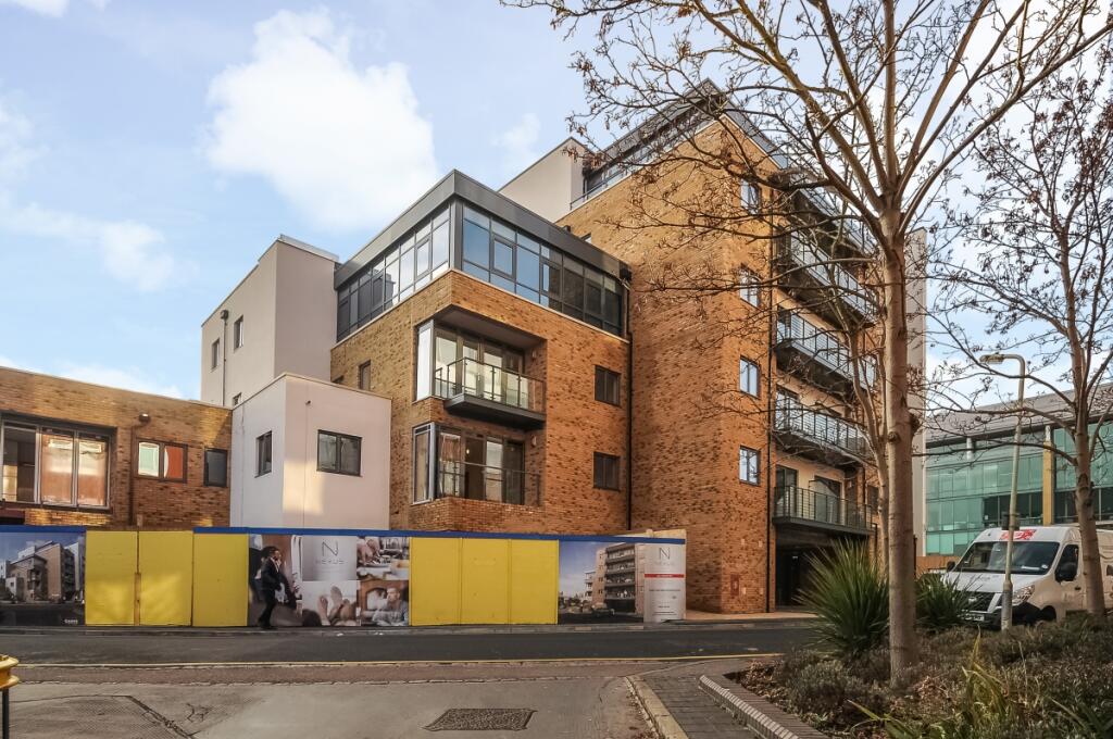 1 bed 1st Floor Flat for rent in Watford. From Hamptons Sales - Rickmansworth 1 bed 1st Floor Flat for rent in Watford. From Hamptons Sales - Rickmansworth