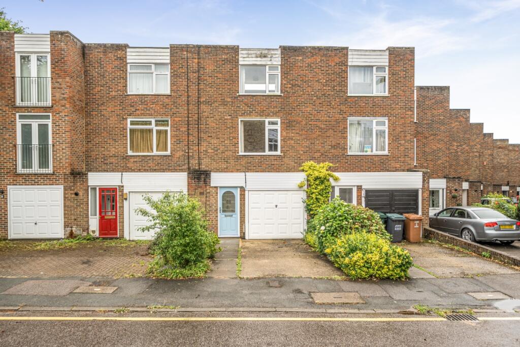 3 bed Mid Terraced House for rent in Rickmansworth. From Hamptons Sales - Rickmansworth
