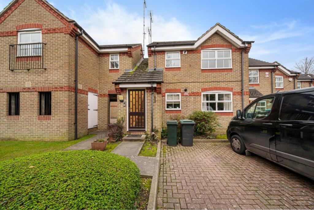 1 bed Apartment for rent in Rickmansworth. From Hamptons Sales - Rickmansworth