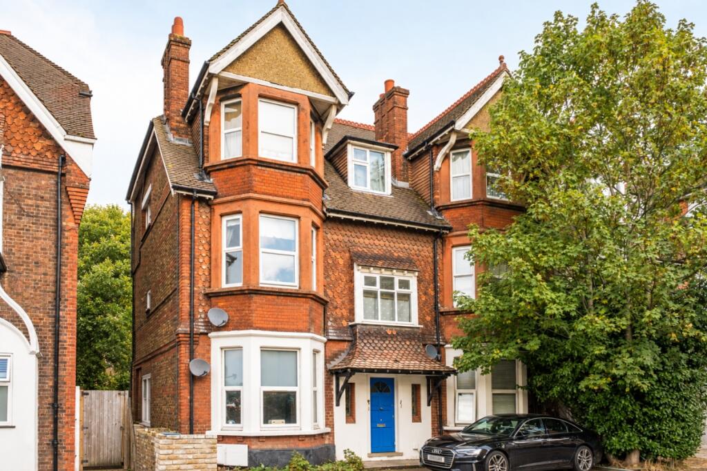 2 bed Apartment for rent in Watford. From Hamptons Sales - Rickmansworth