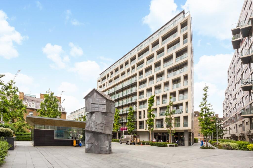 2 bed 1st Floor Flat for rent in Chelsea. From Hamptons - Sloane Square