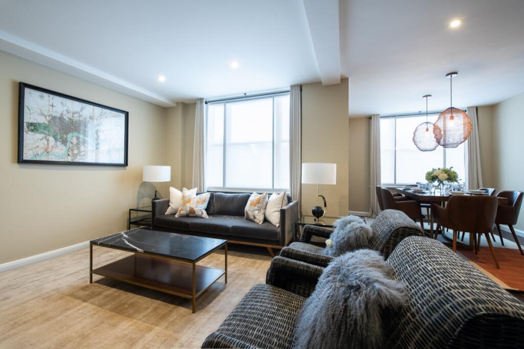 3 bed 1st Floor Flat for rent in Westminster. From Hamptons - Sloane Square