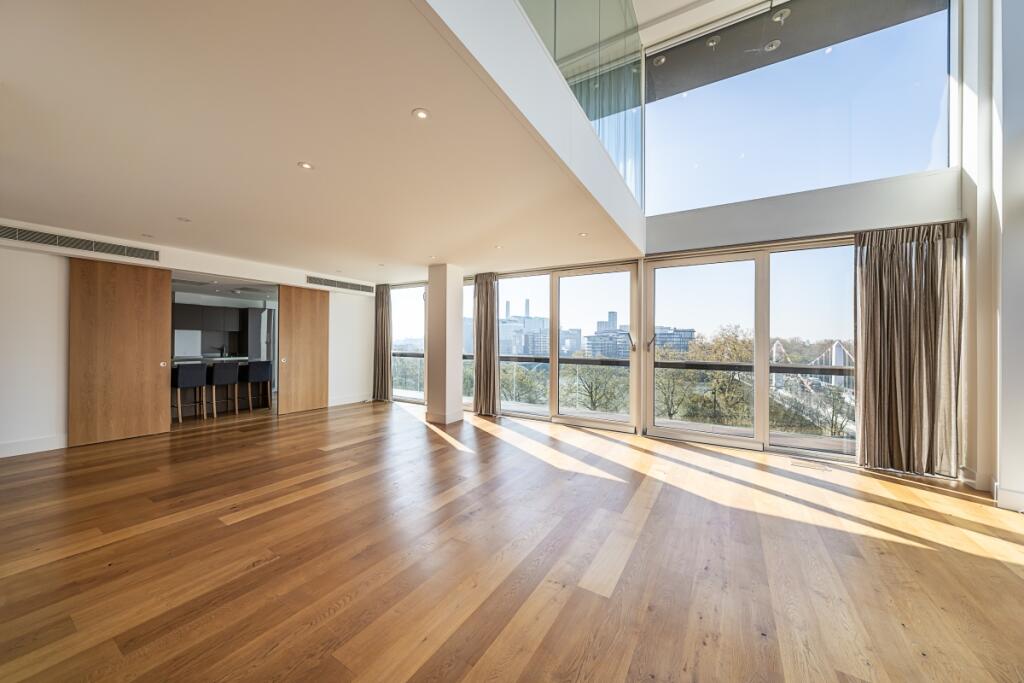 3 bed Duplex for rent in Chelsea. From Hamptons - Sloane Square