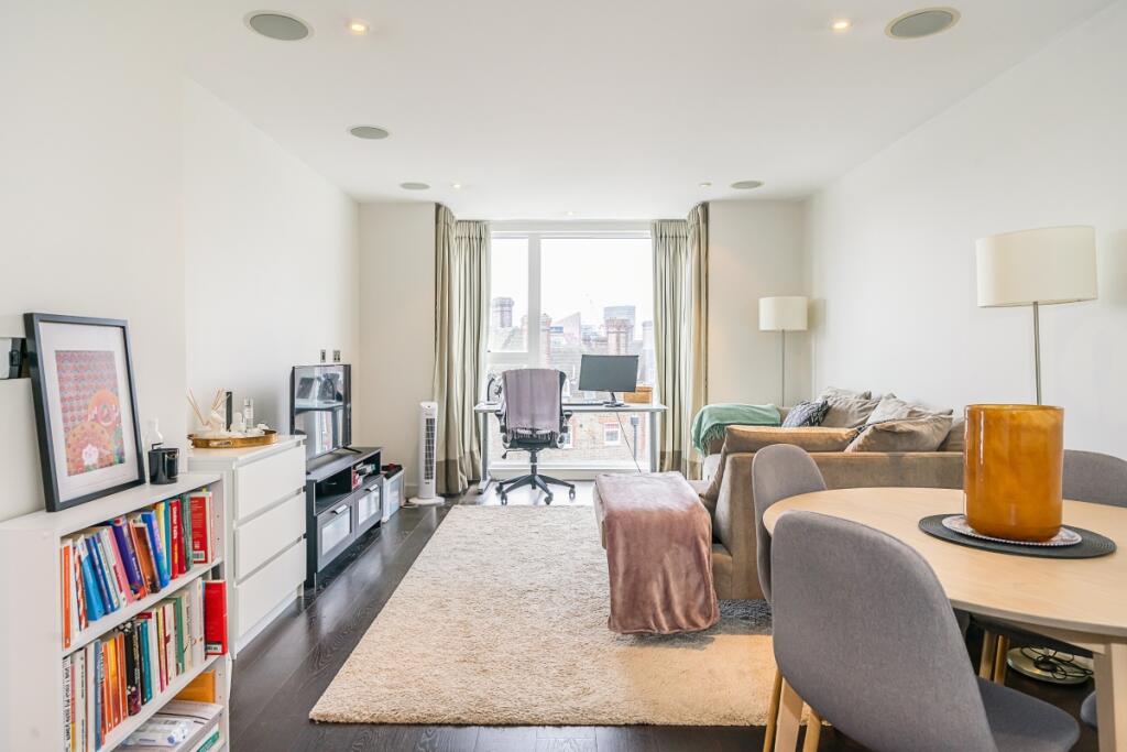 1 bed 1st Floor Flat for rent in Chelsea. From Hamptons - Sloane Square