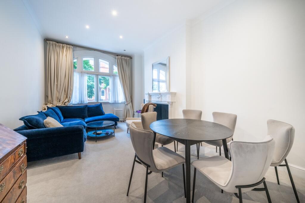 2 bed Apartment for rent in Chelsea. From Hamptons - Sloane Square 2 bed Apartment for rent in Chelsea. From Hamptons - Sloane Square
