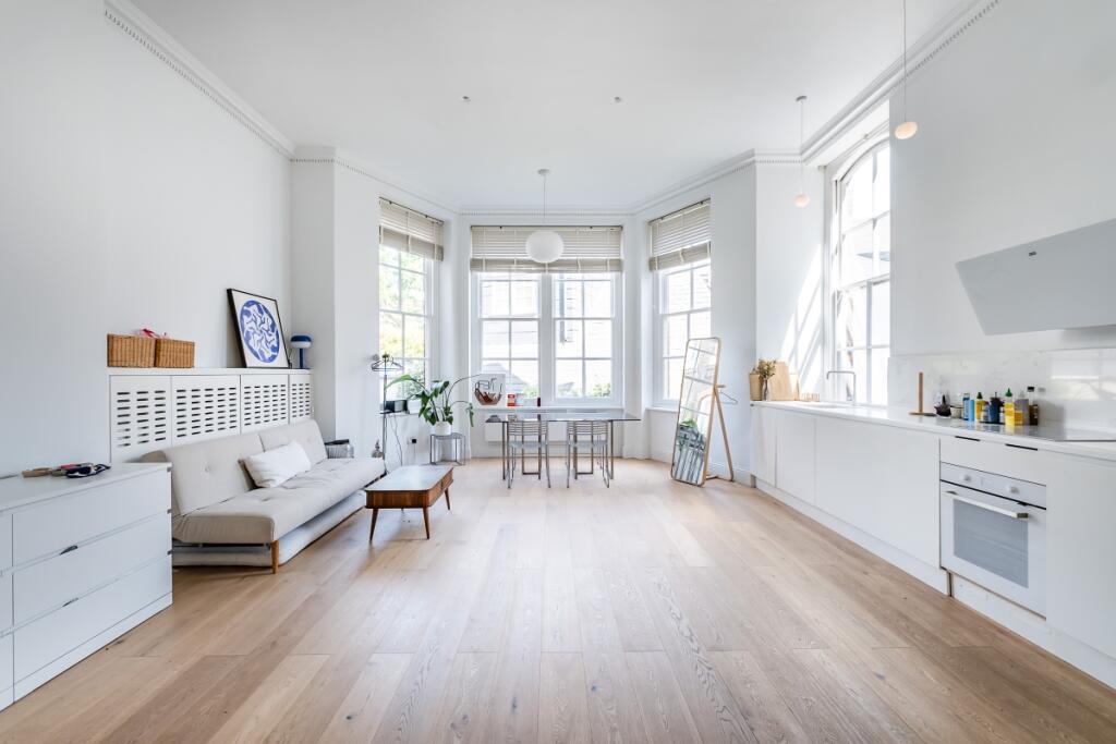 1 bed 1st Floor Flat for rent in Chelsea. From Hamptons - Sloane Square