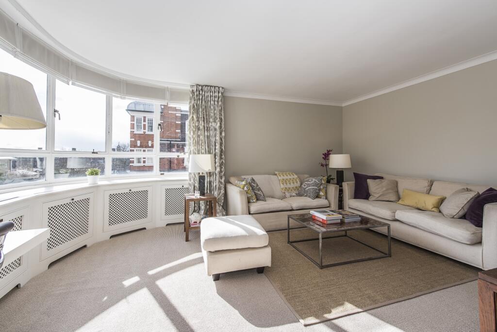 2 bed Apartment for rent in Chelsea. From Hamptons - Sloane Square 2 bed Apartment for rent in Chelsea. From Hamptons - Sloane Square