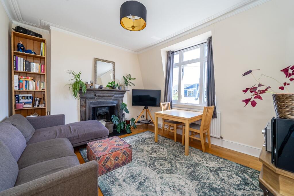 2 bed 1st Floor Flat for rent in Paddington. From Hamptons International Sales - St. Johns Wood