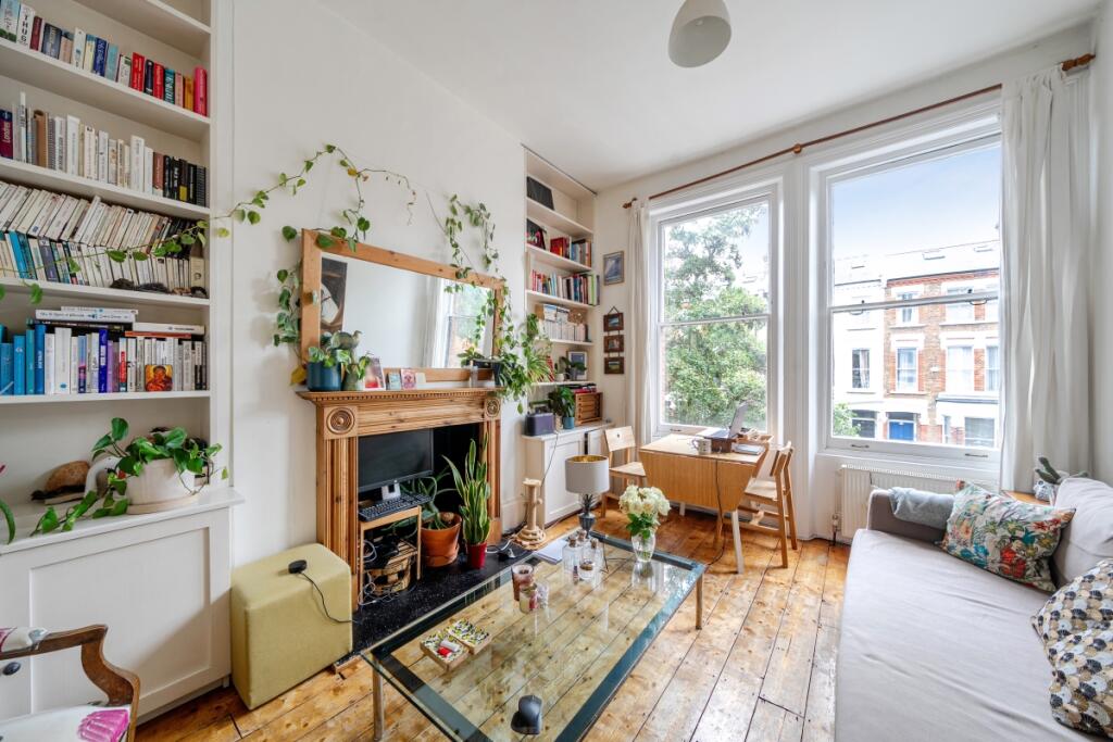 2 bed 1st Floor Flat for rent in Paddington. From Hamptons International Sales - St. Johns Wood
