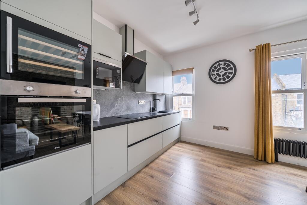 2 bed 1st Floor Flat for rent in Paddington. From Hamptons International Sales - St. Johns Wood