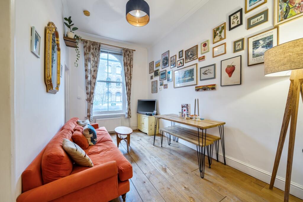 1 bed 1st Floor Flat for rent in Paddington. From Hamptons International Sales - St. Johns Wood