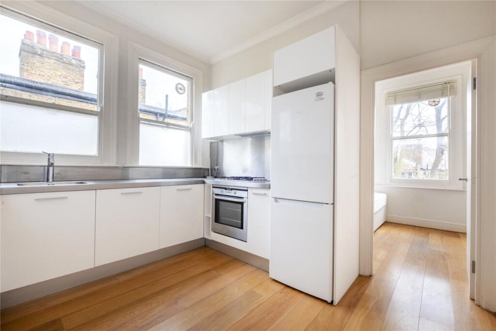 2 bed 1st Floor Flat for rent in Paddington. From Hamptons International Sales - St. Johns Wood