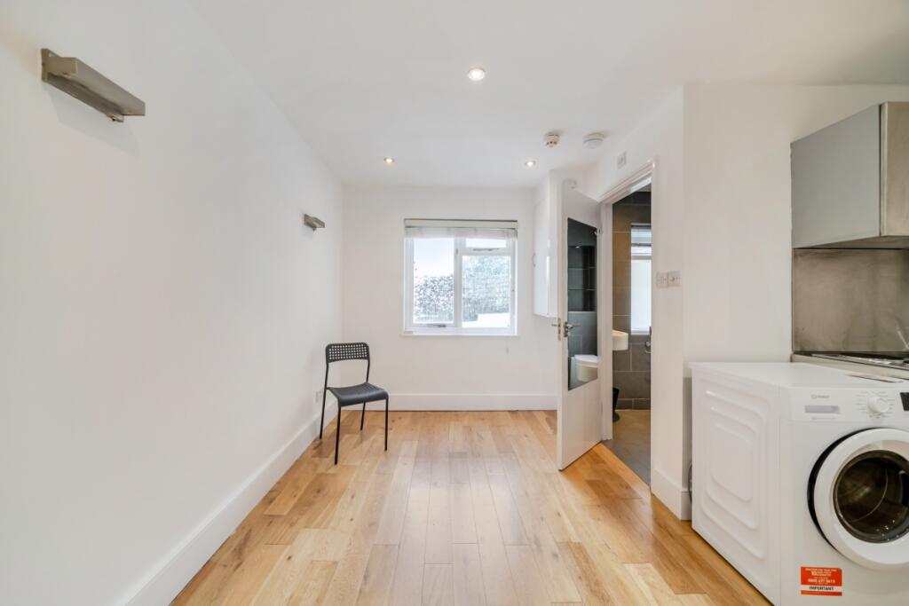 4 bed 1st Floor Flat for rent in Hampstead. From Hamptons International Sales - St. Johns Wood