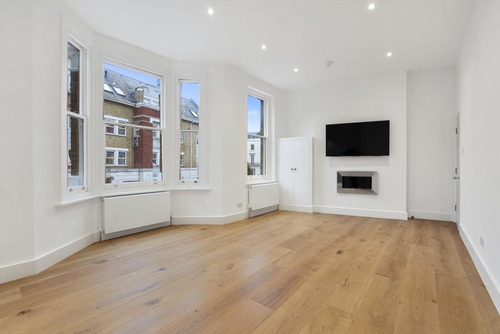 2 bed 1st Floor Flat for rent in Paddington. From Hamptons International Sales - St. Johns Wood