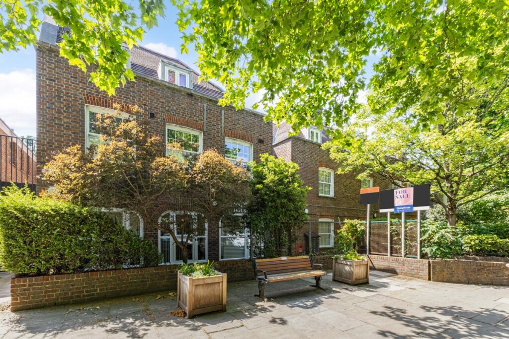 1 bed 1st Floor Flat for rent in Barnet. From Hamptons - Totteridge & Whetstone