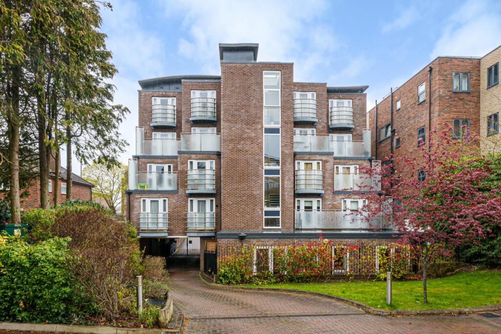 2 bed Apartment for rent in Barnet. From Hamptons - Totteridge & Whetstone