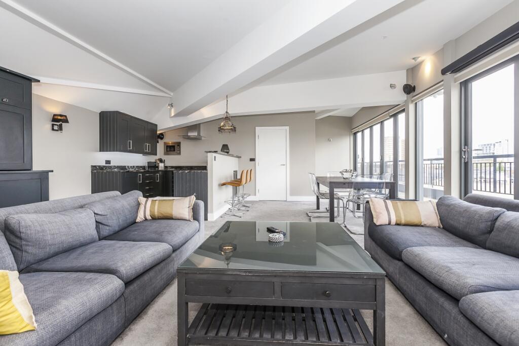 2 bed Penthouse for rent in Bermondsey. From Hamptons - Tower Bridge