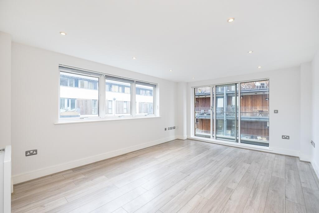 2 bed Apartment for rent in Bermondsey. From Hamptons - Tower Bridge