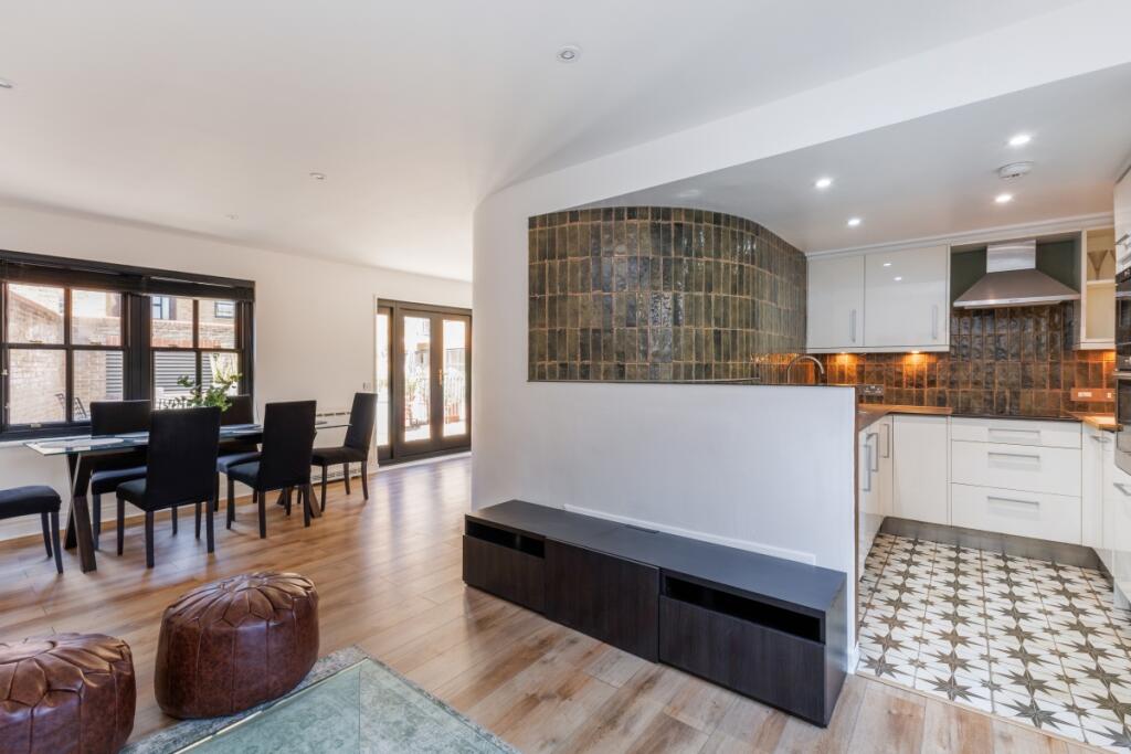3 bed Duplex for rent in Bermondsey. From Hamptons - Tower Bridge 3 bed Duplex for rent in Bermondsey. From Hamptons - Tower Bridge
