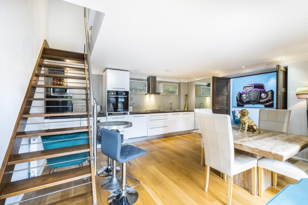 2 bed Semi Detached for rent in Deptford. From Hamptons - Tower Bridge 2 bed Semi Detached for rent in Deptford. From Hamptons - Tower Bridge