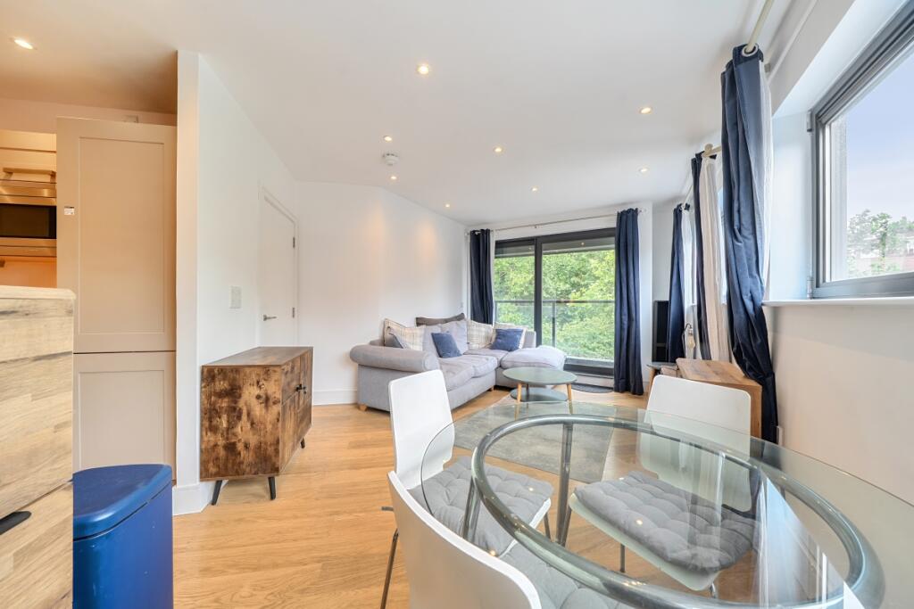 2 bed Apartment for rent in Bermondsey. From Hamptons - Tower Bridge 2 bed Apartment for rent in Bermondsey. From Hamptons - Tower Bridge