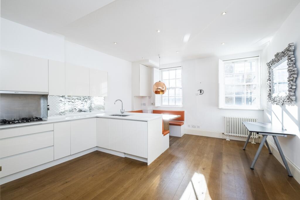 3 bed Town House for rent in Bermondsey. From Hamptons - Tower Bridge 3 bed Town House for rent in Bermondsey. From Hamptons - Tower Bridge