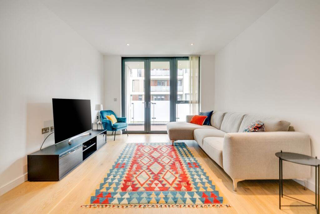 2 bed Apartment for rent in Poplar. From Hamptons - Tower Bridge