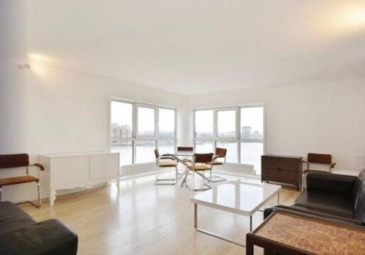 1 bed Apartment for rent in Poplar. From Hamptons - Tower Bridge