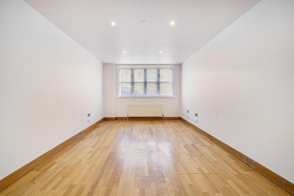 2 bed Apartment for rent in Stepney. From Hamptons - Tower Bridge