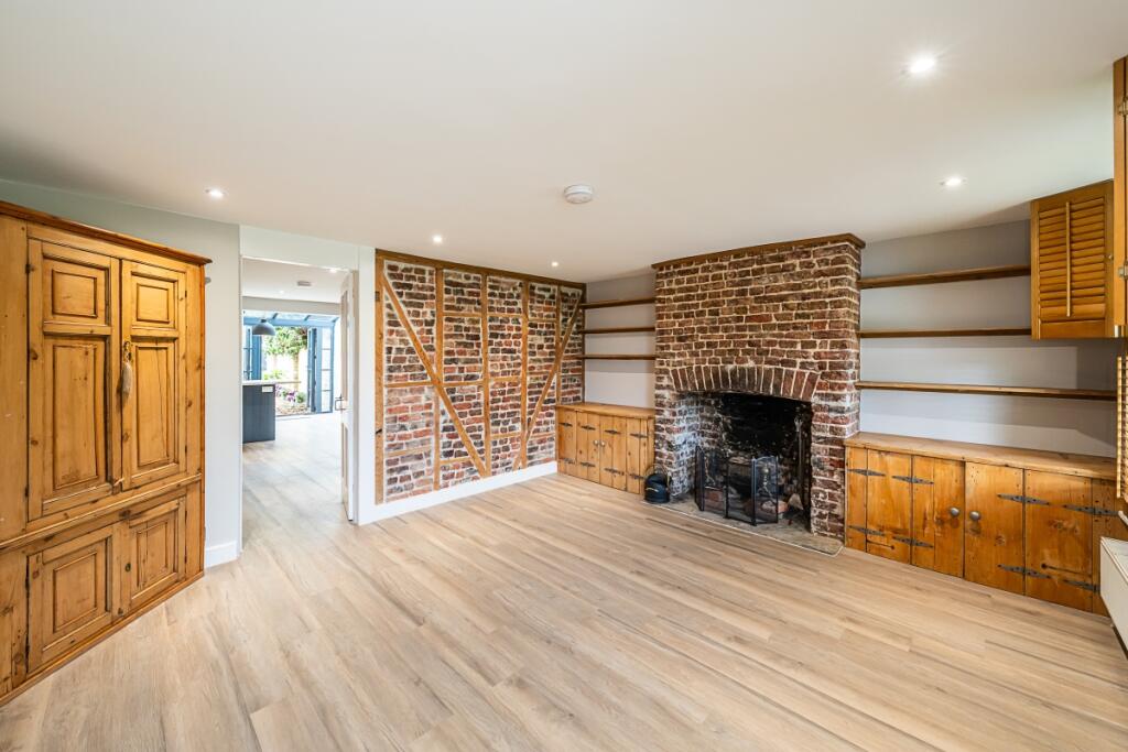 3 bed Cottage for rent in Wimbledon. From Hamptons - Wimbledon