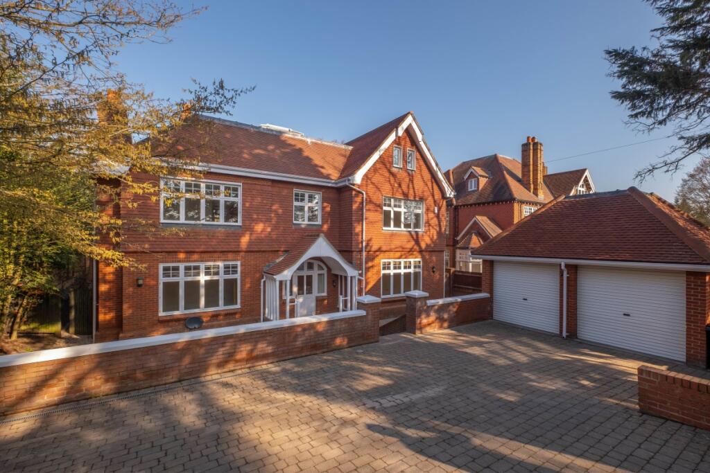 7 bed Detached for rent in Putney. From Hamptons - Wimbledon