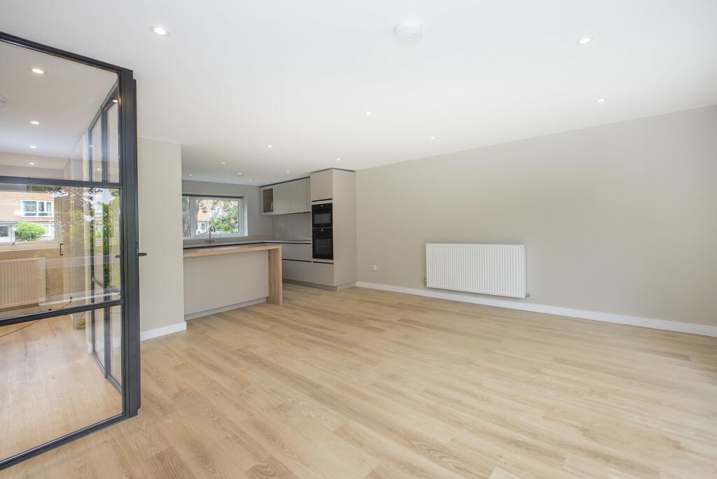 3 bed Duplex for rent in Wimbledon. From Hamptons - Wimbledon